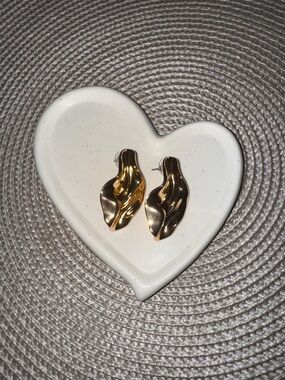 Gold Sculptural Wave Stud Earrings - Women Jewelry